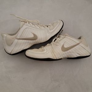 Women's White Nike Shoes
